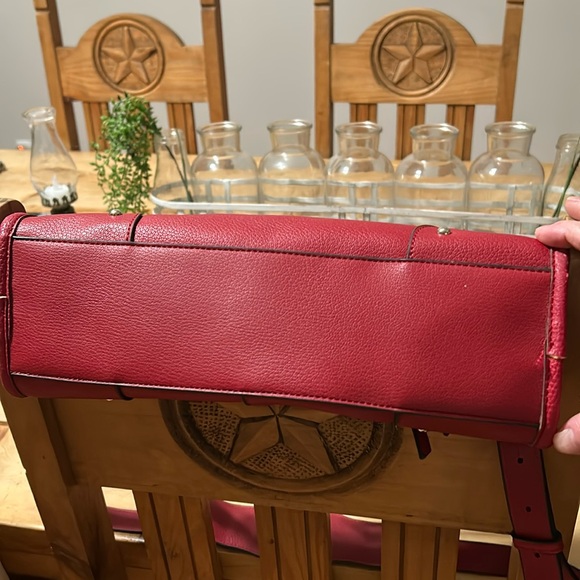 Scarleton Purse - Picture 4 of 8